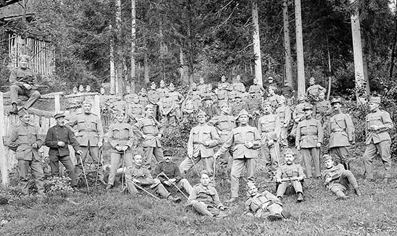 The soldiers who fought in the First World War contributed to exteneder the disease. Source: Wikimedia