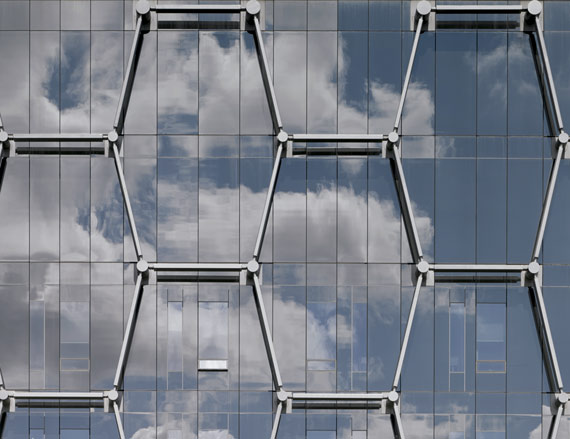 Detalle de la fachada del edificio Quantom Nano Centre, diseñado por el estudio de arquitectura KPMB. Waterloo, Canadá, 2013